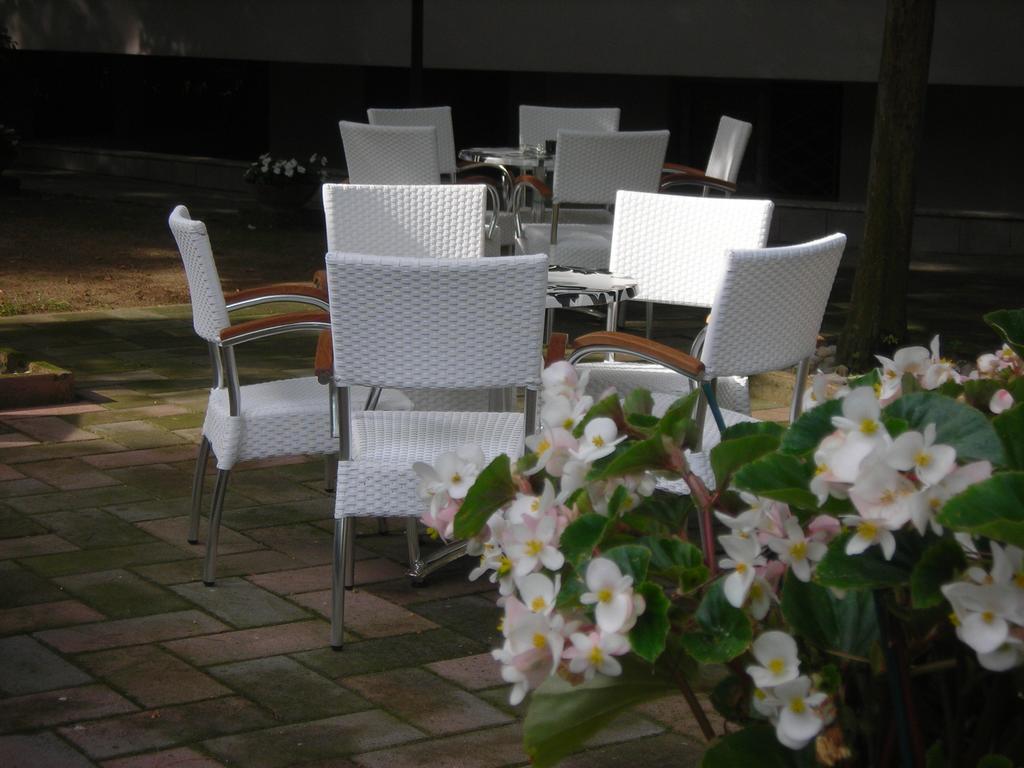 קרביה Hotel Plutone מראה חיצוני תמונה
