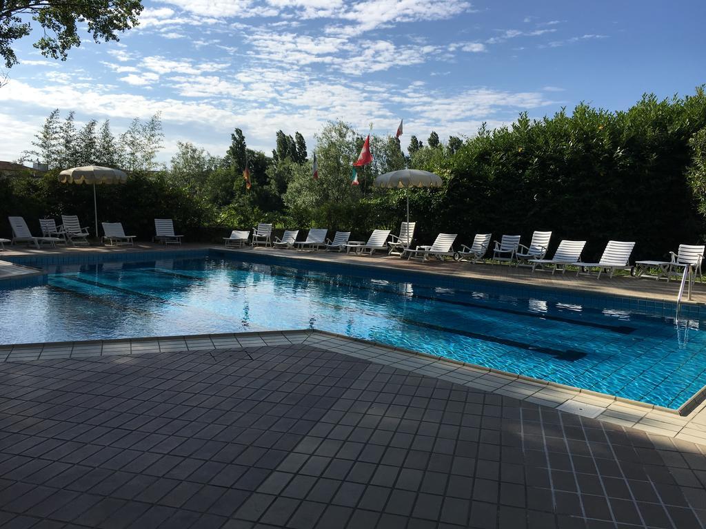 קרביה Hotel Plutone מראה חיצוני תמונה