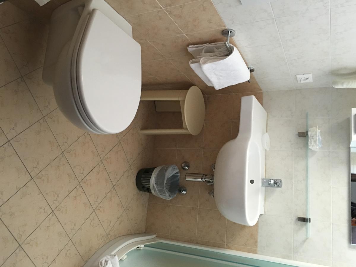 קרביה Hotel Plutone חדר תמונה